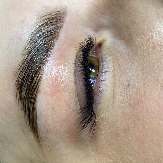 Долговременная укладка бровей (ламинирование+коррекция+окрашивание)