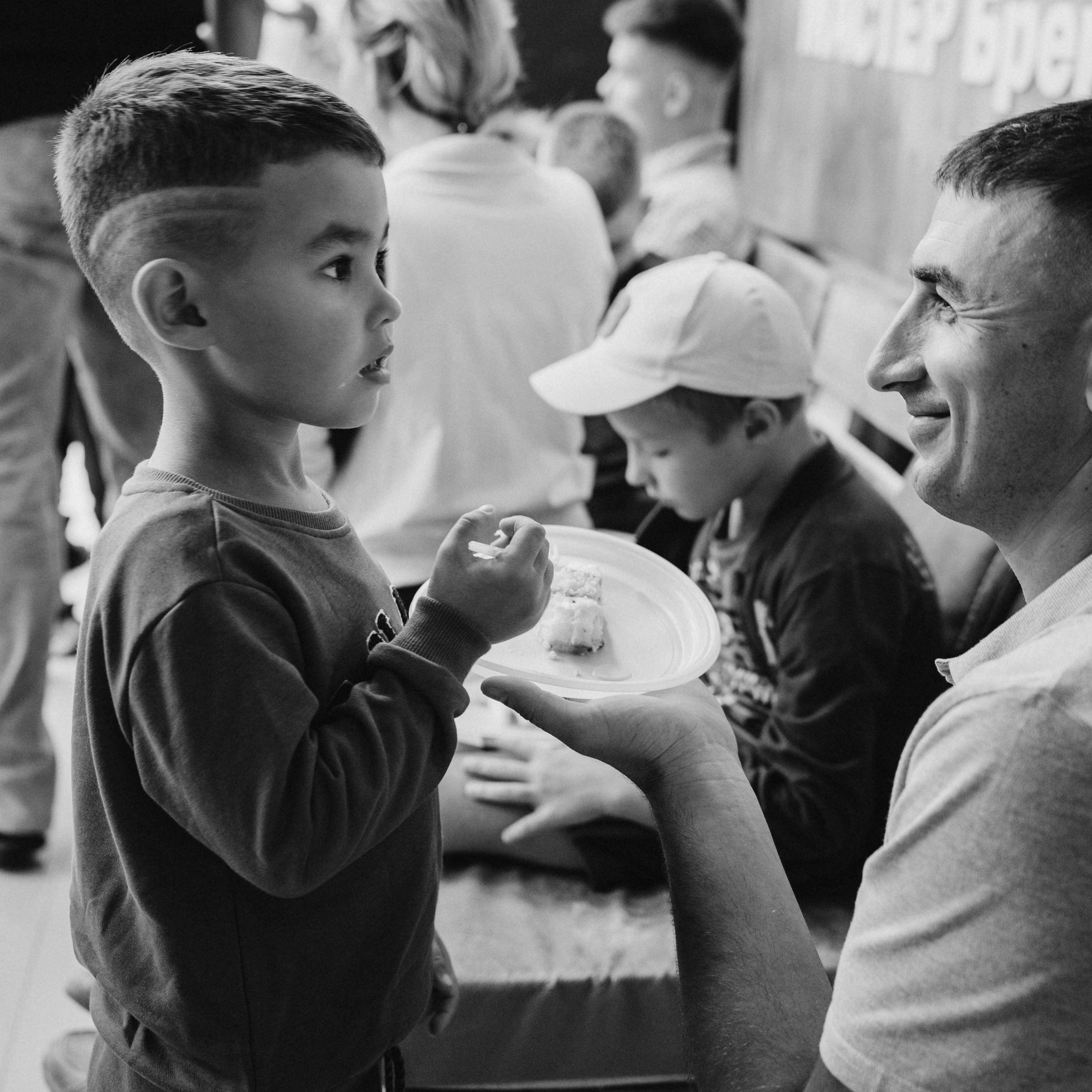 Комбо "Отец + сын"  *действует при стрижке у одного мастера; *детский возраст от 5 до 12 лет