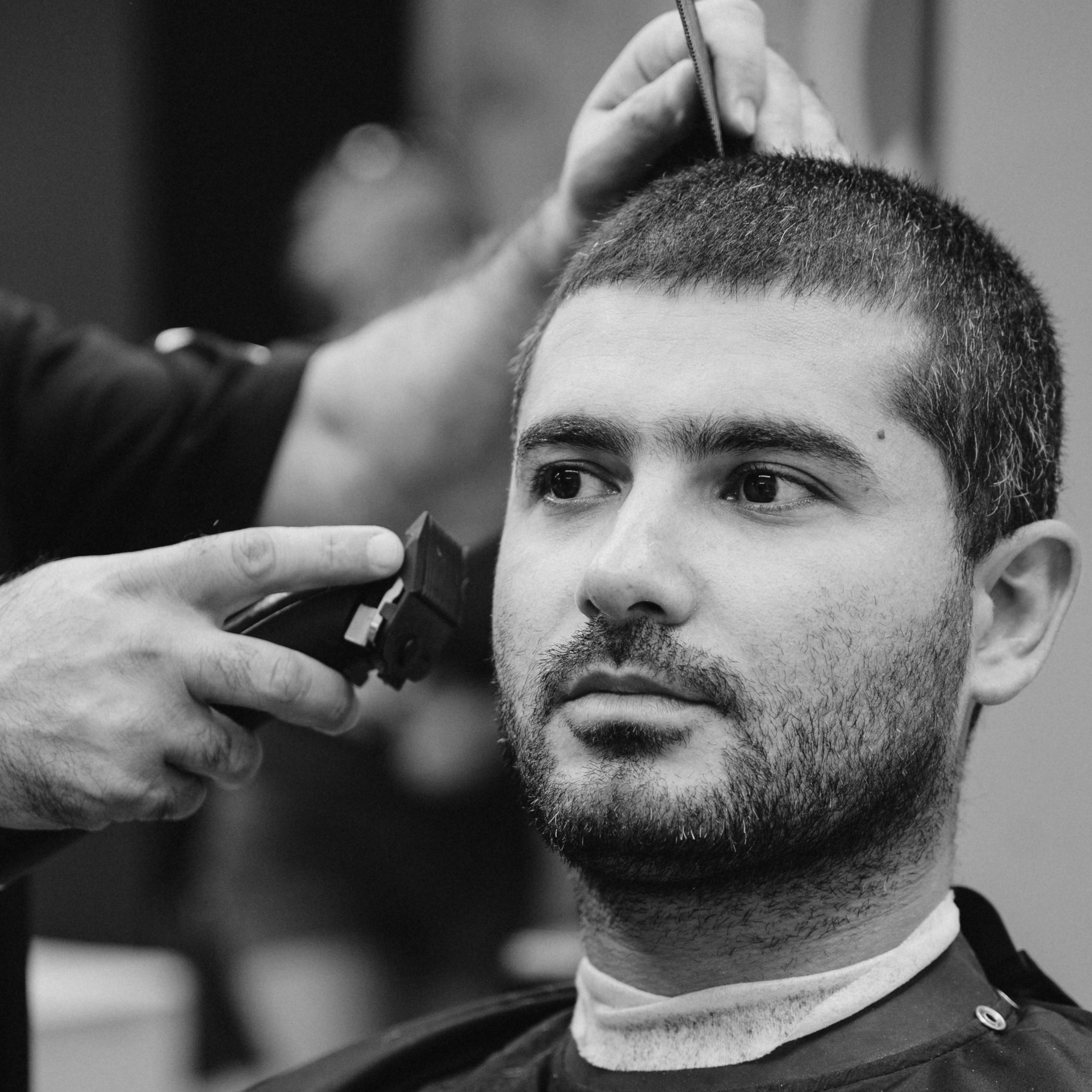 Стрижка машинкой под 1 насадку