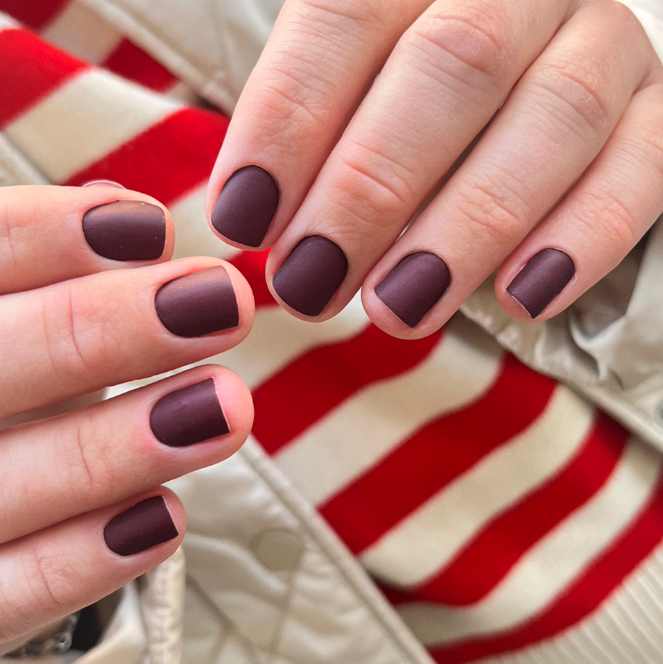 Пилочный маникюр + гель лак  (короткие ногти)/ file manicure + gel polish (short nails)
