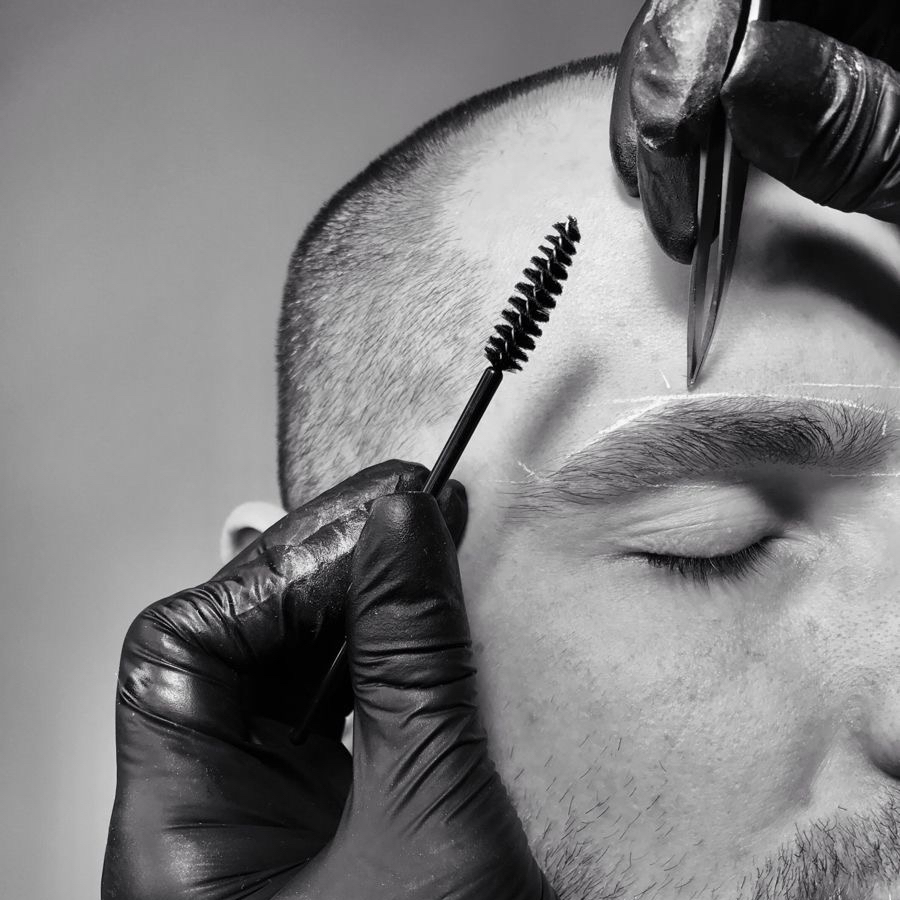 Мужская коррекция бровей с окрашиванием или осветлением