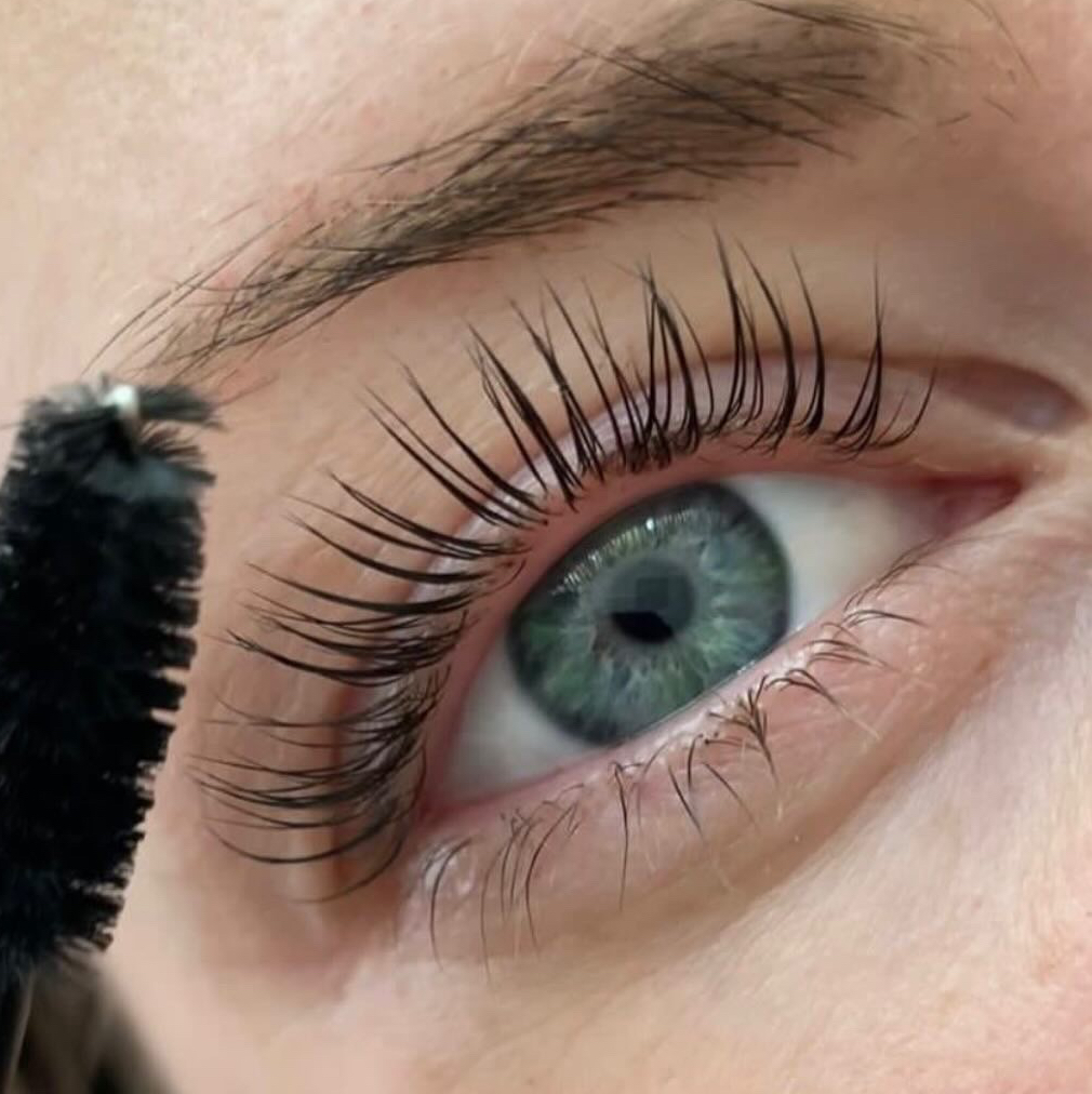 Комплекс ламинирования ресниц и бровей + окрашивание