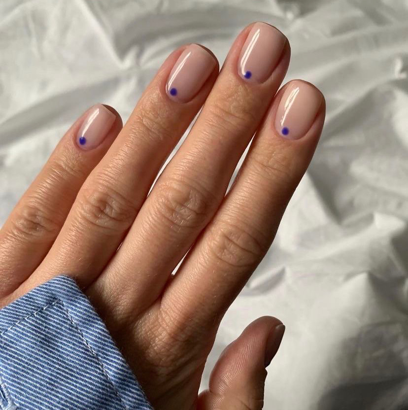 Дизайн ТОЧКИ (цена за 1 ноготь)