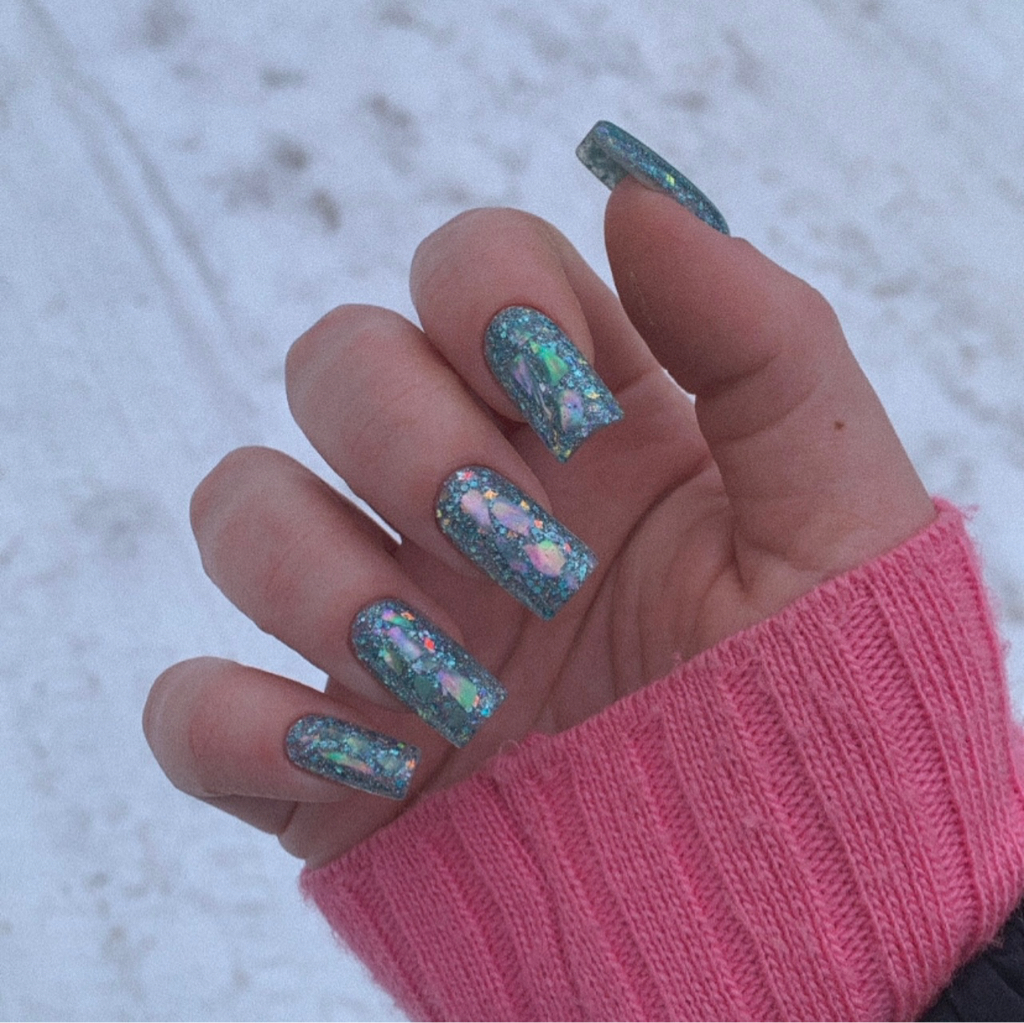 Наращивание ногтей