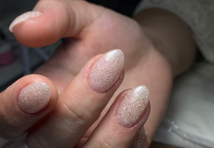 Пудровый маникюр + наращивание