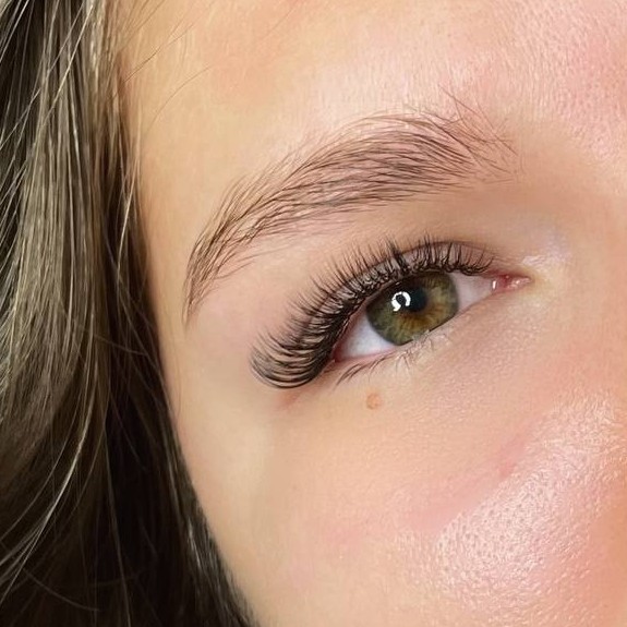 Наращивание ресниц (1.5D)