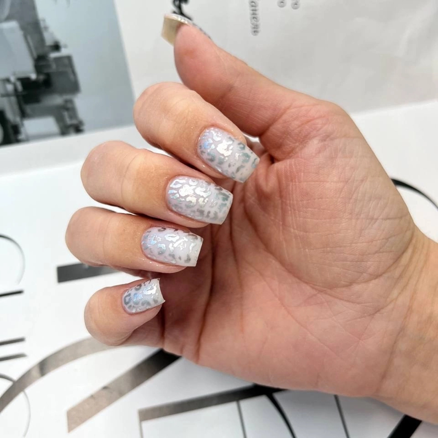 Маникюр с покрытием гель-лака + укрепление