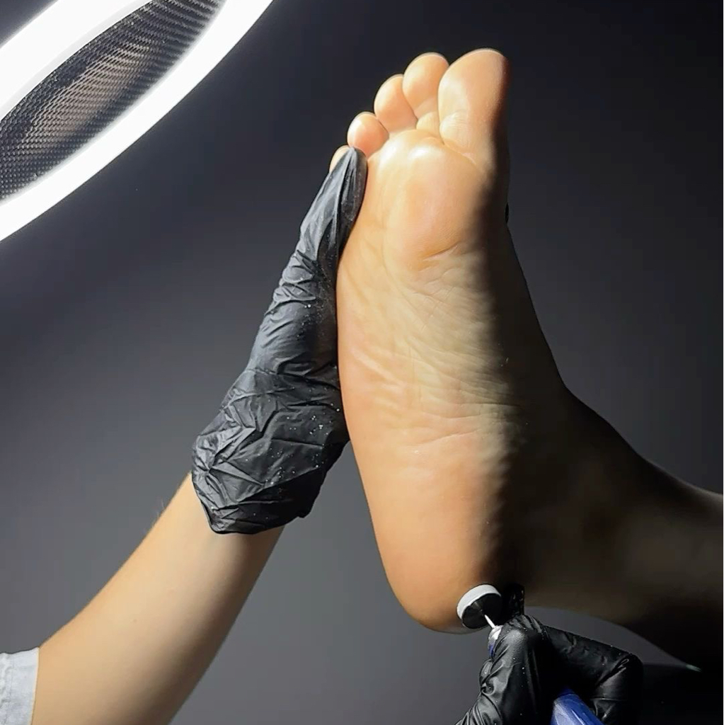 Мужской педикюр