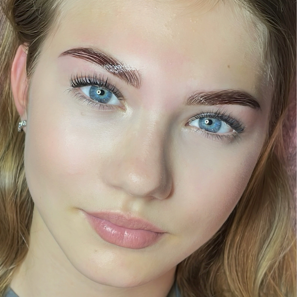 Ламинирование бровей / окрашивание/коррекция