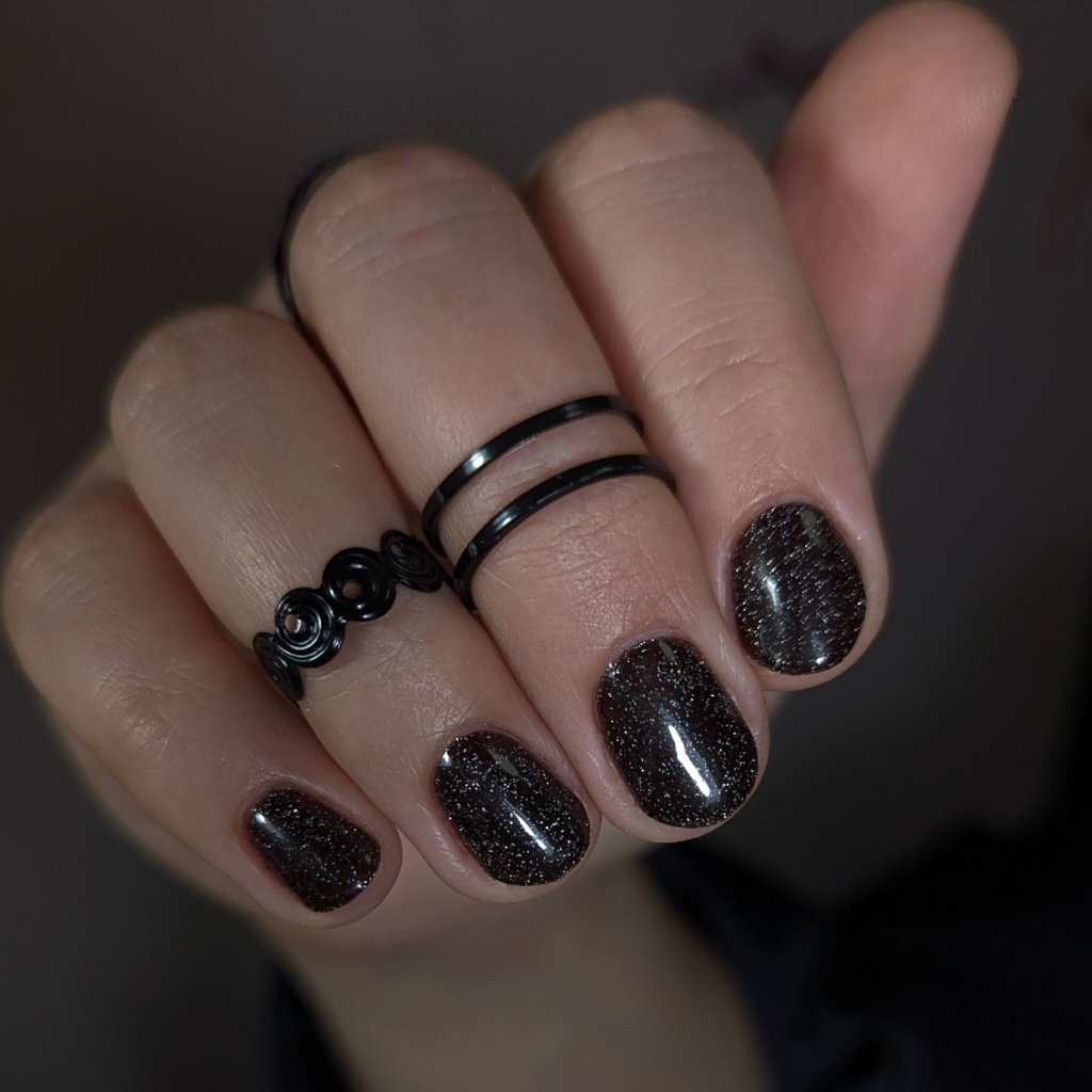 Базовый комплекс + плотный цвет.
Мастер Ольга