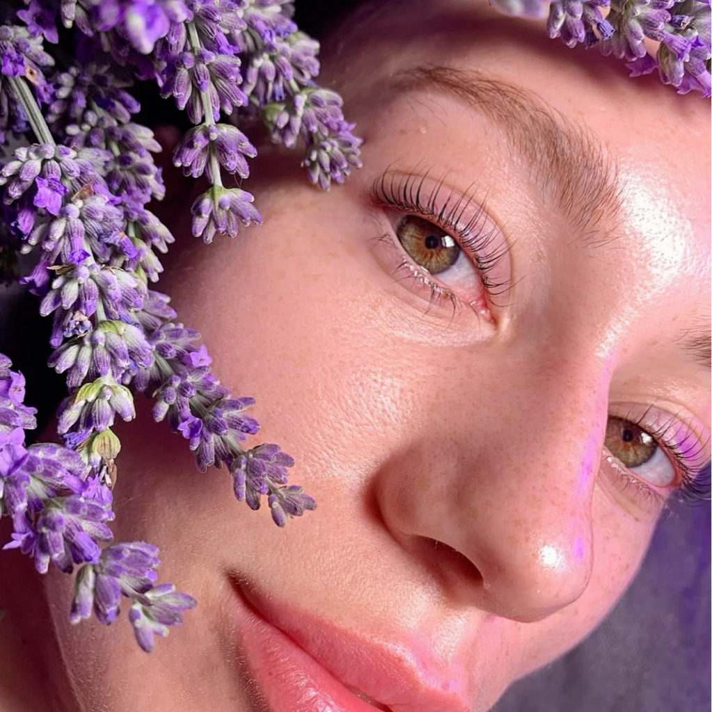 Ламинирование ресниц с окрашиванием и уходом.