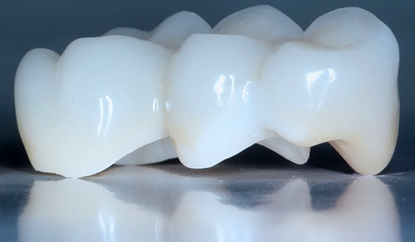 Коронка пластмассовая