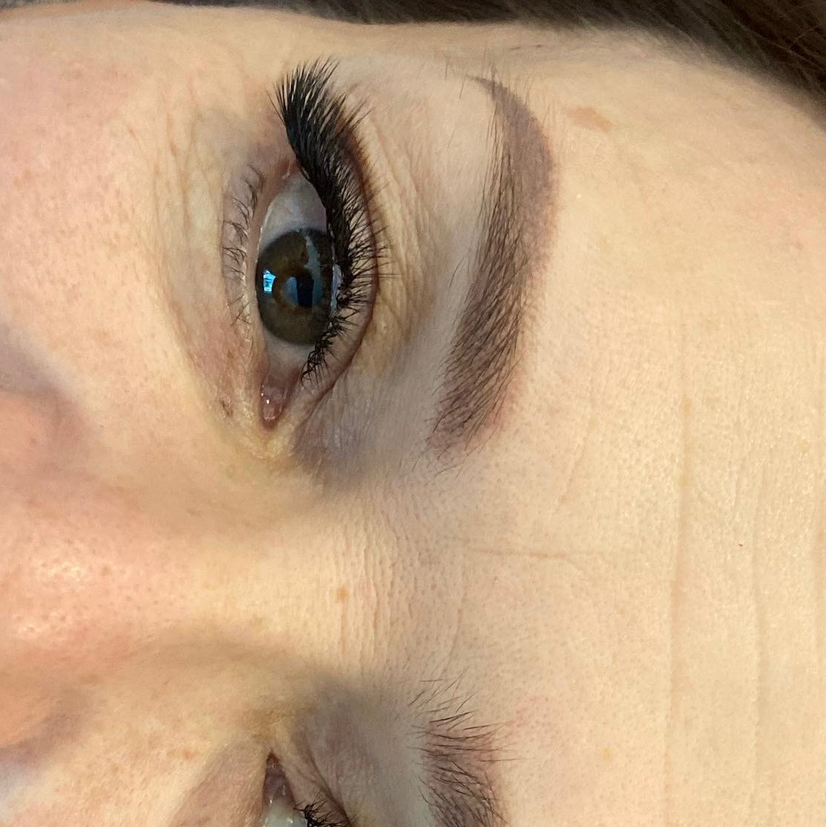 Наращивание ресниц классика