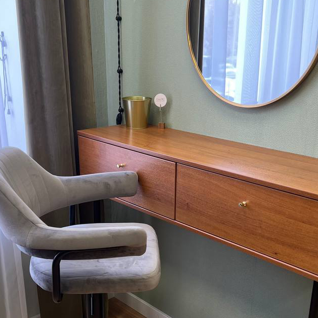 Гримерный стол - 3 часа