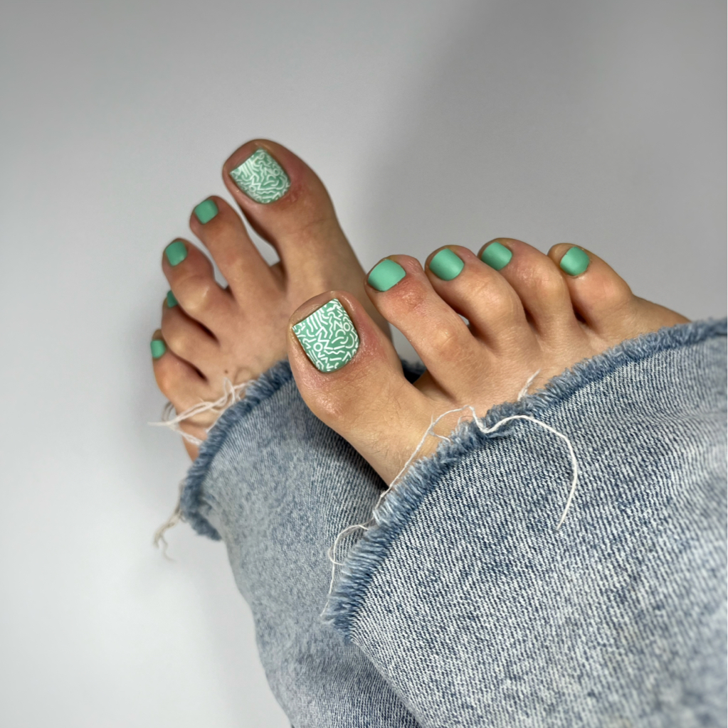 Смарт обработка стопы с покрытием / Топ-мастер 
(Смарт обработка стопы + снятие+ покрытие гель лаком)