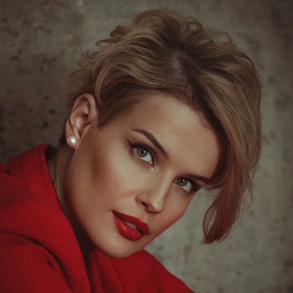 Торопова Елена