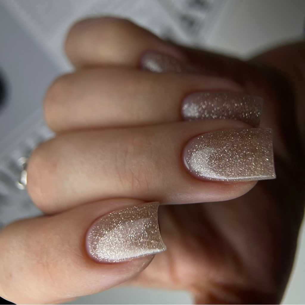 Маникюр с покрытием "S"