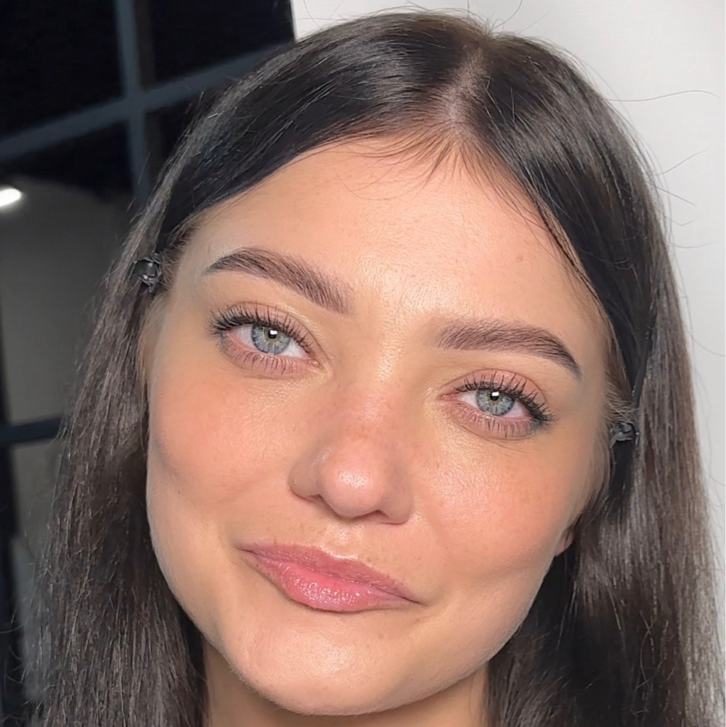 Оформление бровей