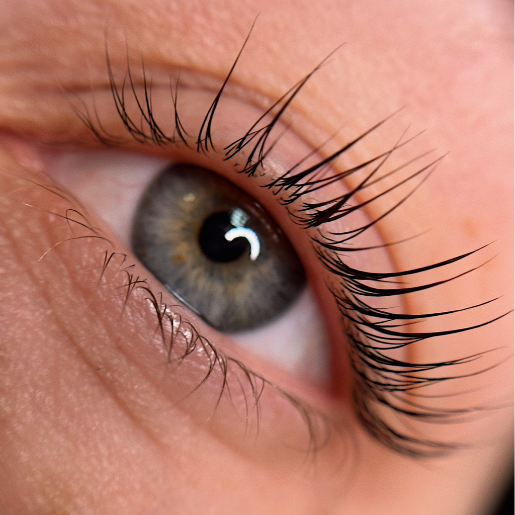 Ламинирование ресниц