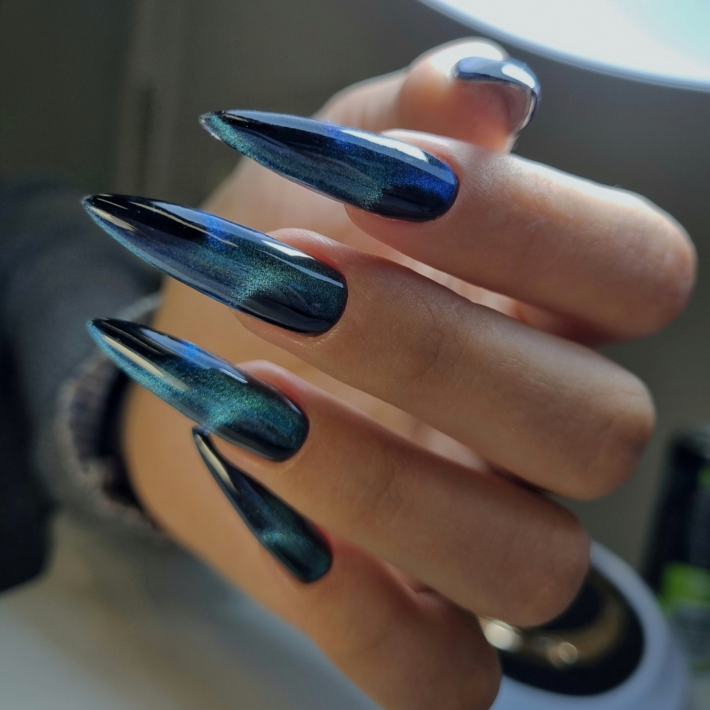 Маникюр с покрытием длинные ногти