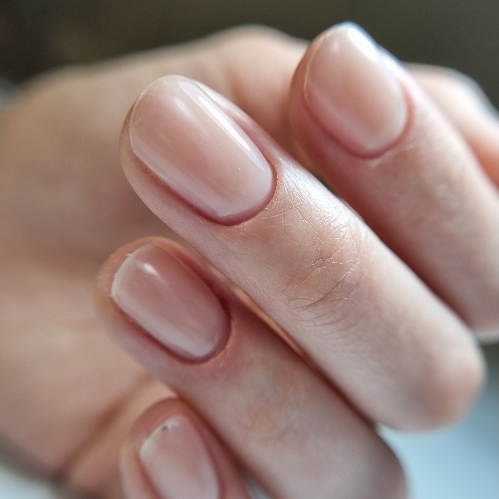 Маникюр с покрытием короткие/средние ногти