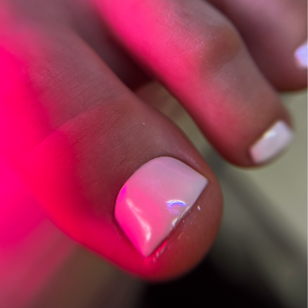 Педикюр с покрытием