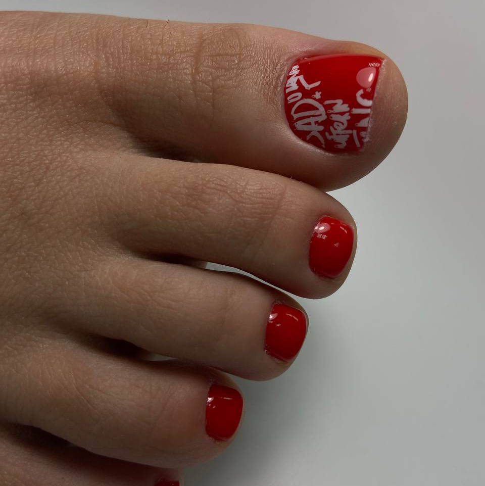 Экспресс-педикюр (только пальчики) + гель-лак