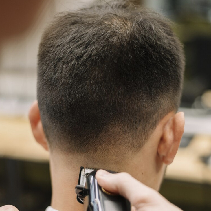 Стрижка спортивная (под одну насадку)