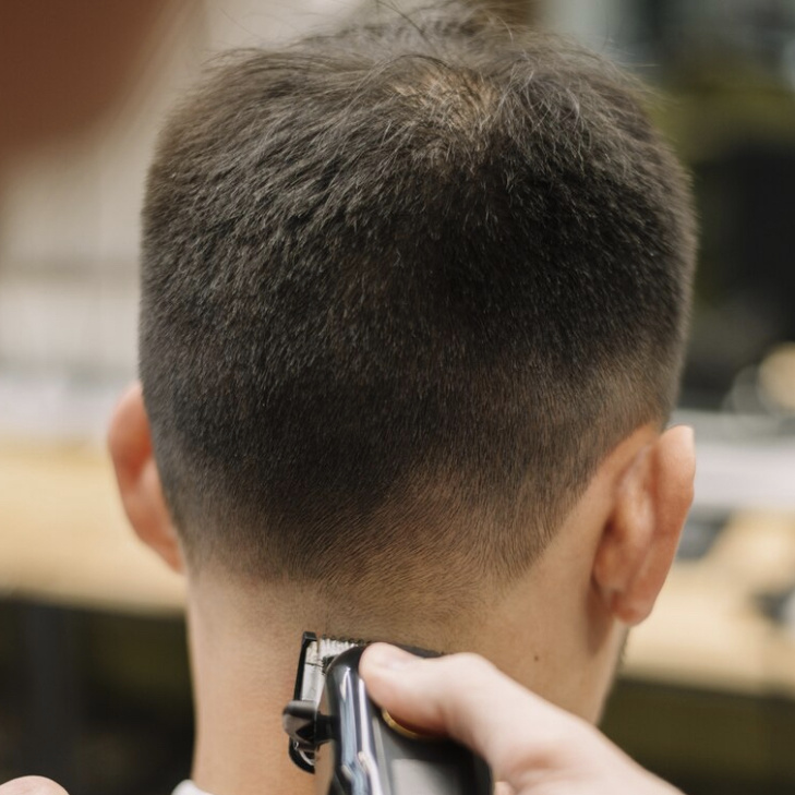 Стрижка спортивная (под одну насадку)