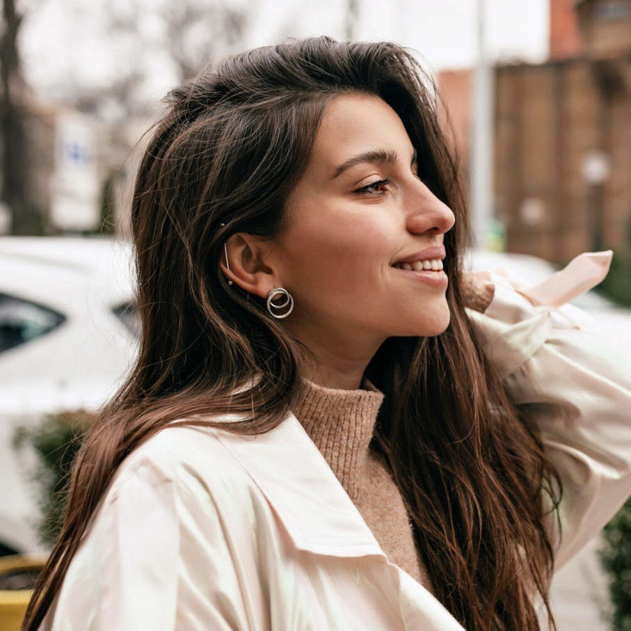 В один тон от 50 см (ниже лопаток)