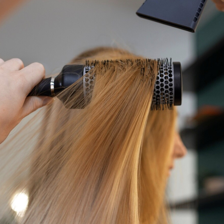 Экспресс-укладка + мытье (до плеч)