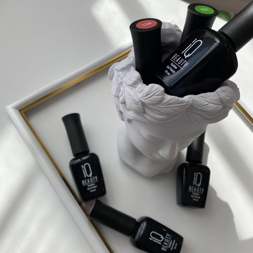 ПОКРЫТИЕ ЦВЕТНЫМ ЛАКОМ