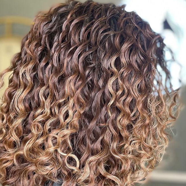 Биолоконы (биохимическая завивка волос) Средняя длина волос