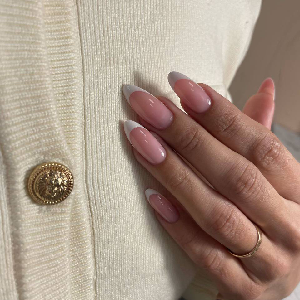 АКЦИЯ НОВЫЙ КЛИЕНТ ! Маникюр + покрытие + снятие