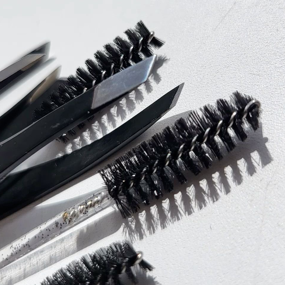 Снятие ресниц + окрашивание ресниц + художественное оформление бровей