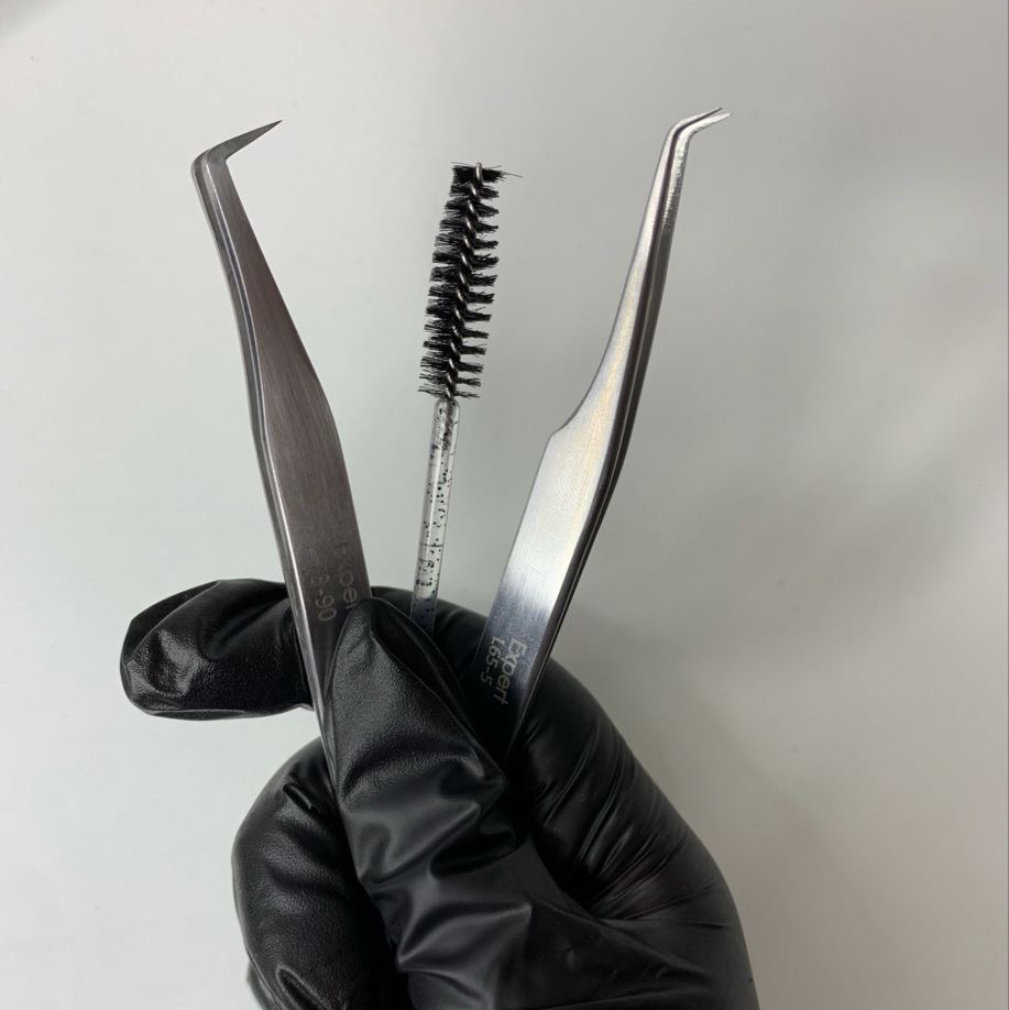 Наращивание ресниц в двойном объеме