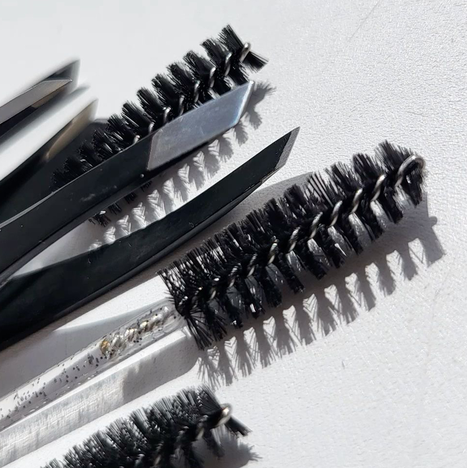 Окрашивание ресниц + художественное оформление бровей хной