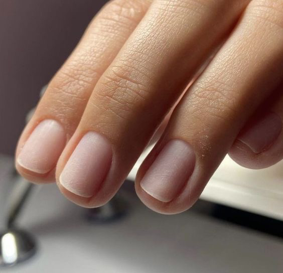 Маникюр без покрытия