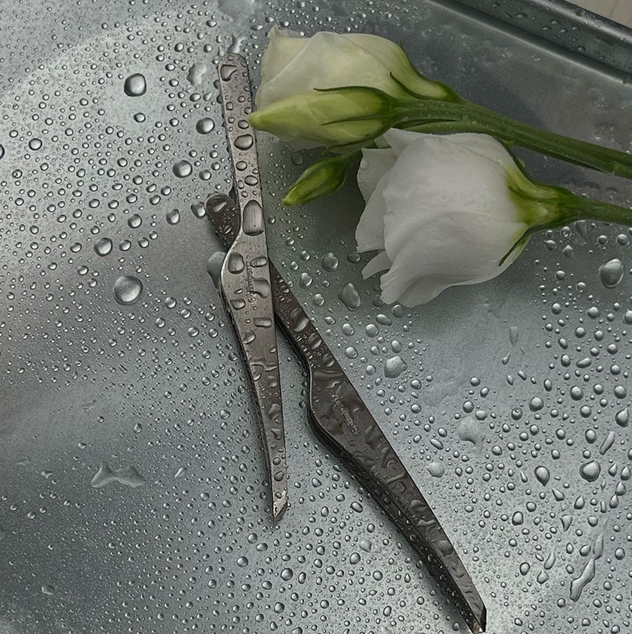 Коррекция бровей ( пинцет|воск)