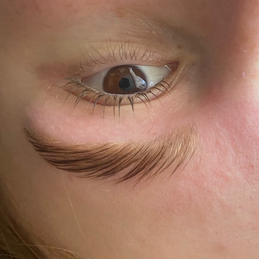 Ламинирование бровей без окрашивания