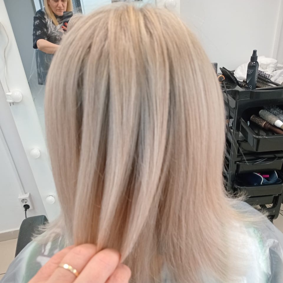 Мелирование волос с тонированием (волосы более 40 см )