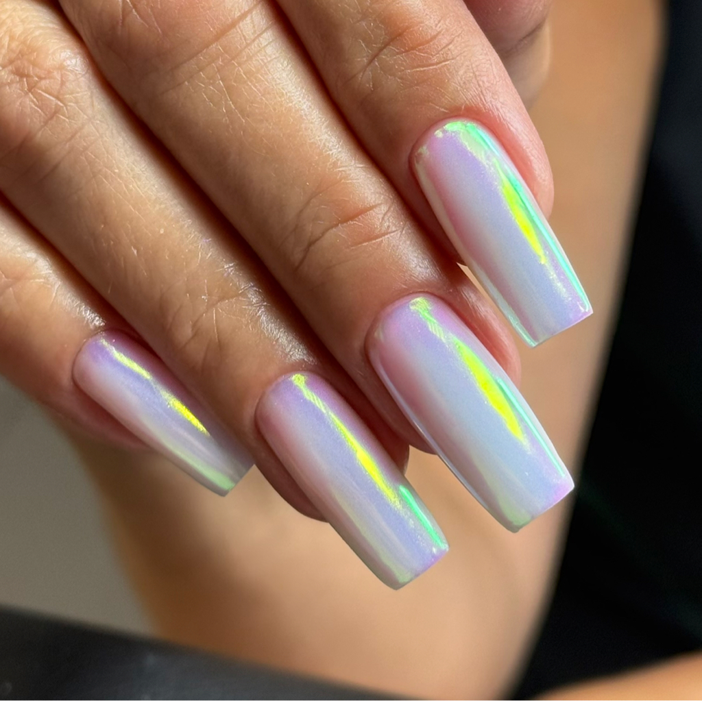 Коррекция наращивания/натуральных ногтей гелем