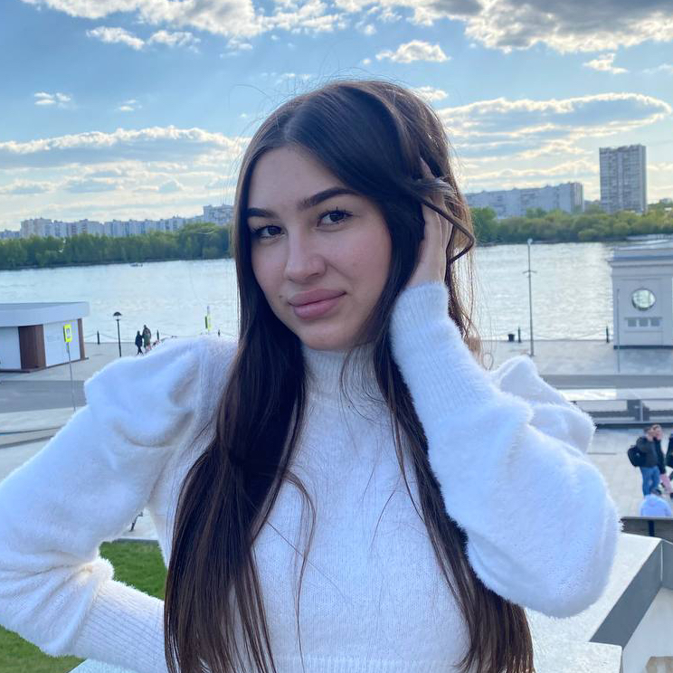 Алина