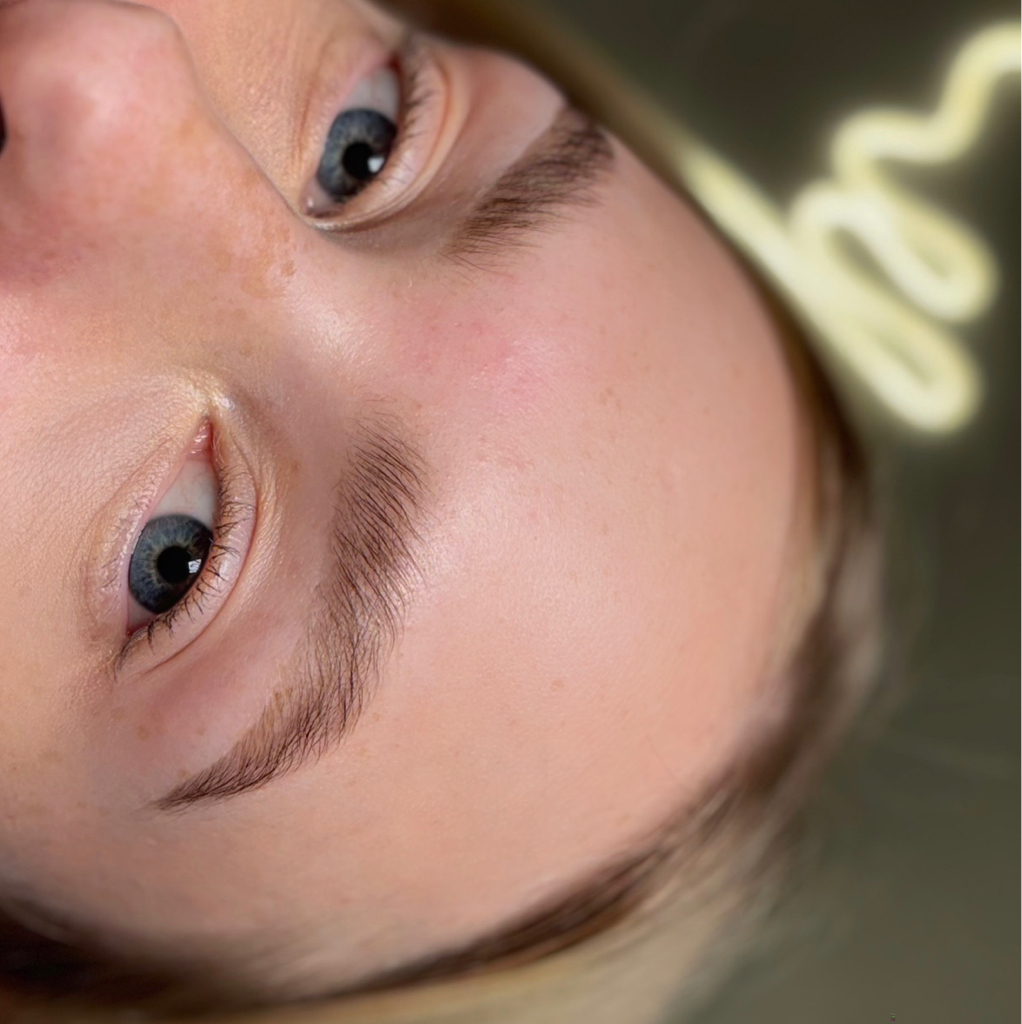 2в1-Ламинирование + коррекция ИЛИ окрашивание