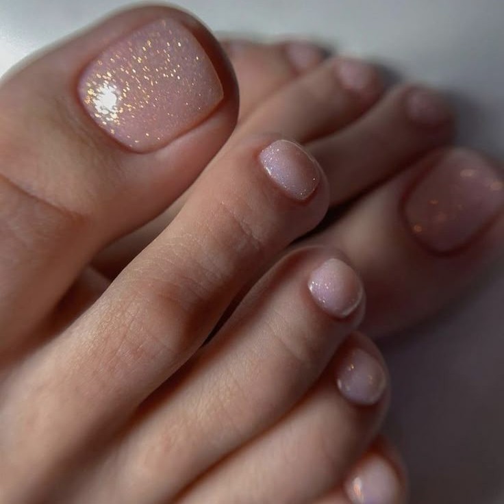 Педикюр (только пальчики) покрытие базой (комуфляж)