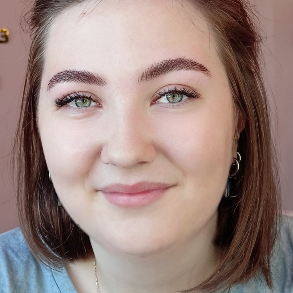 Окрашивание бровей + оформление