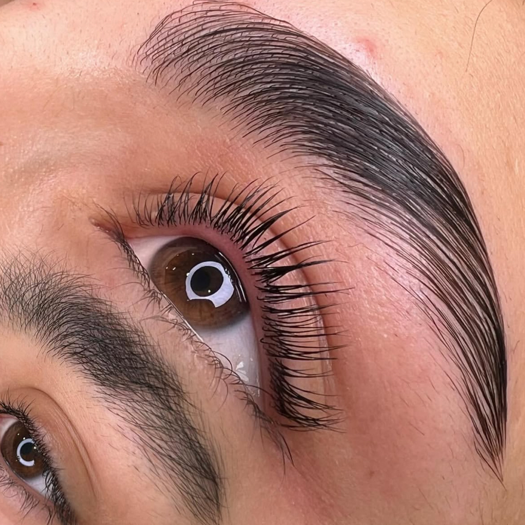 Հոնքերի լամինացիա