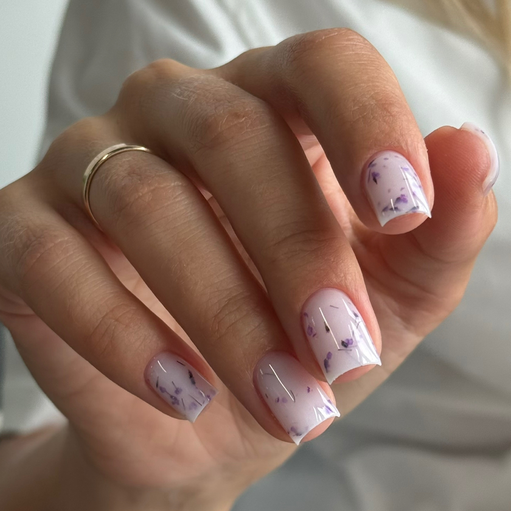 Маникюр с покрытием(снятие включено)