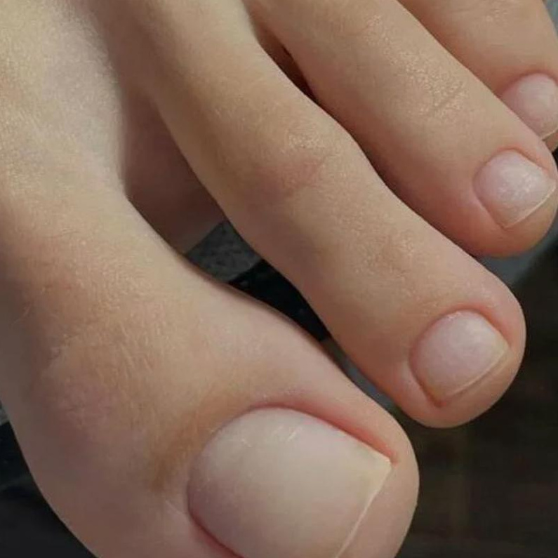 Педикюр Golden Trace без покрытия