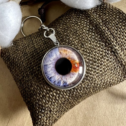 Аксессуар с одиночной радужкой